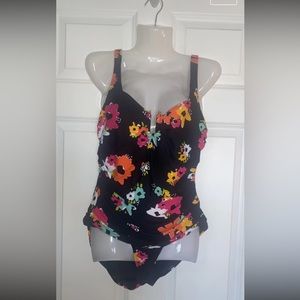 Multi colored swim suit
